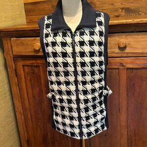 Navy Blue and White Quilted Knit Vest Size XL